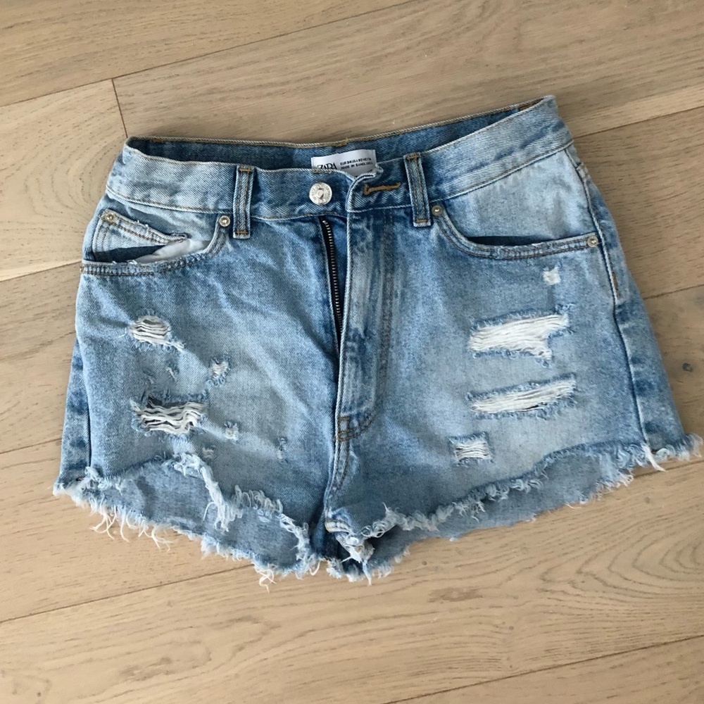 LIKE NEW ZARA High Waist Jean Shorts